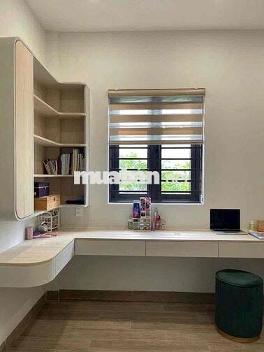 Gia đình mình cần bán gấp căn nhà 1 trệt 1 lầu ở Qui Đức Bình Chánh