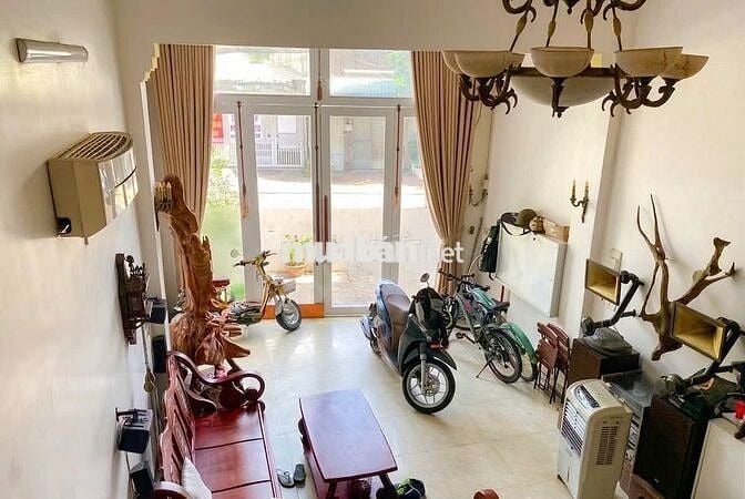 CHO THUÊ NHÀ KINH DOANH 1 TRỆT 3 LẦU, SÂN THƯỢNG, 5PN-P. 15, TÂN BÌNH