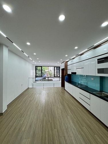 Bán nhà ngõ 29 Chu Huy Mân, Long Biên, 45m2, 6 tầng, thang máy, 9,5 tỷ