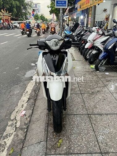 Honda SH 125 2015 Trắng Đã sử dụng