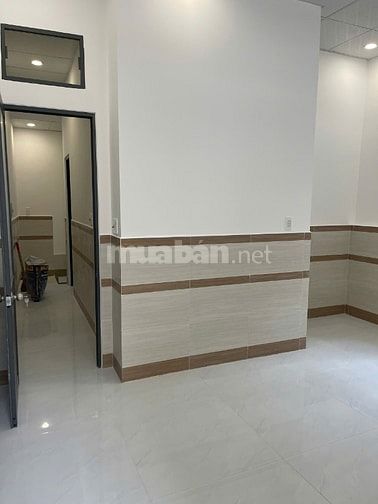 Bán nhà số 112/18 Ngô Gia Tự, F9 Q10 . DT: 4.5m x 8.5m, trệt, lầu, 2PN