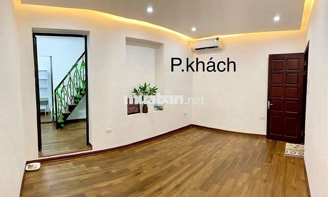 BÁN GẤP 2,65 tỷ TẬP THỂ 79m2- Đông Ngạc, sổ riêng 23m2