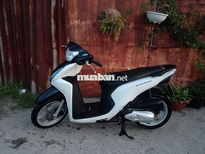 Honda Vision 2015 Đen trắng