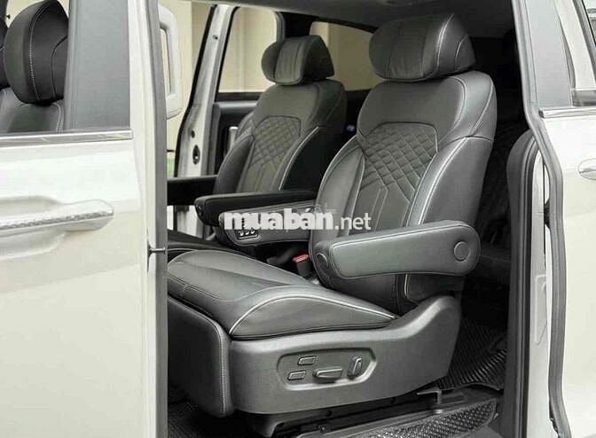 Hyundai Custin 2.0T 2024 Trắng 58.000km