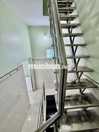 Nhà Tân Hòa Đông [3x7, 3lau, 2pn, 2toilet] sẵn 2 máy lạnh mới