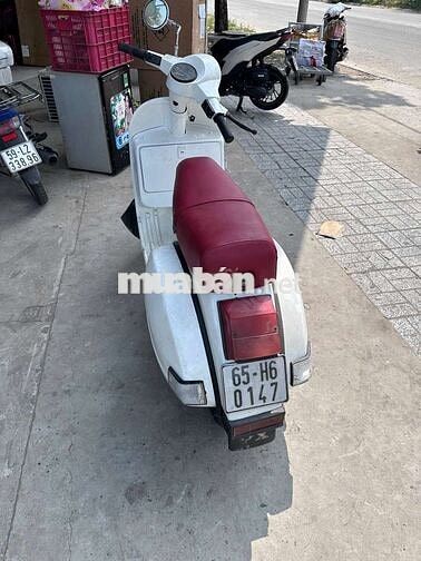 Piaggio Vespa PX Trắng Hợp pháp