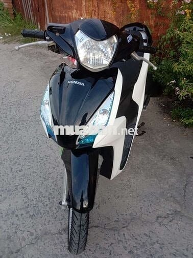 Honda Vision 2015 Đen trắng