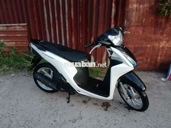Honda Vision 2015 Đen trắng