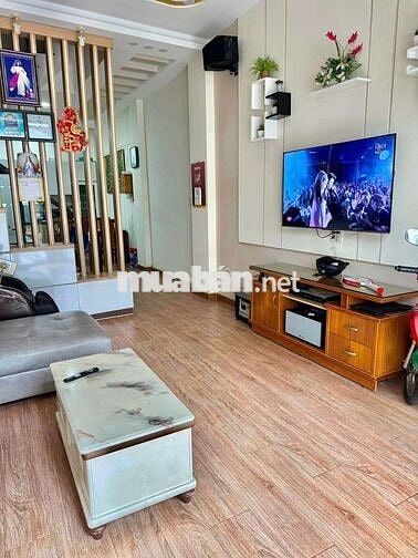 Cho Thuê Nhà 1 Trệt 3 Lầu 4PN Mặt Tiền Đường Số Phường Tân Quy