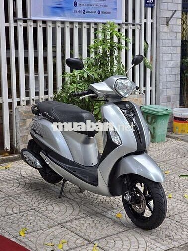 Yamaha Grande Phun xăng điện tử Xám