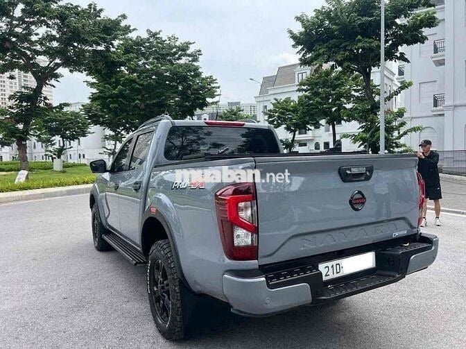 Nissan Navara Pro-4X 2022 AT 2 cầu