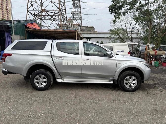 Mitsubishi Triton Bạc 2017 MT 1 cầu