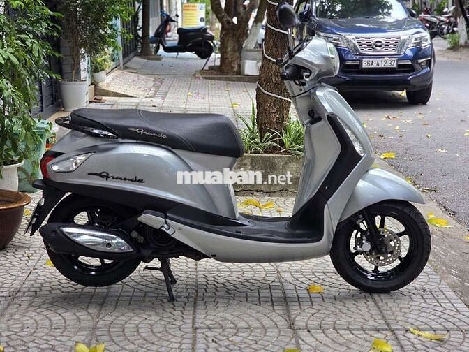 Yamaha Grande Phun xăng điện tử Xám