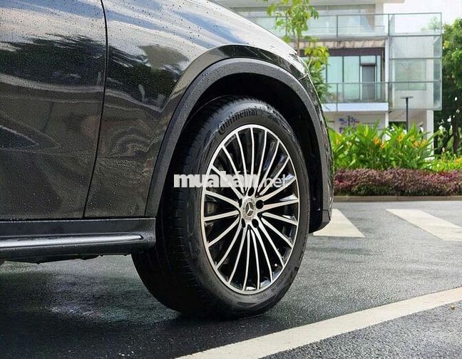 Mercedes-Benz GLC300 4Matic All New 2023 cực đẹp