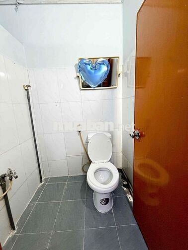 dãy 1 trệt 1 lầu, nhận xe điện phù hợp ở nhóm bạn và gia đinh