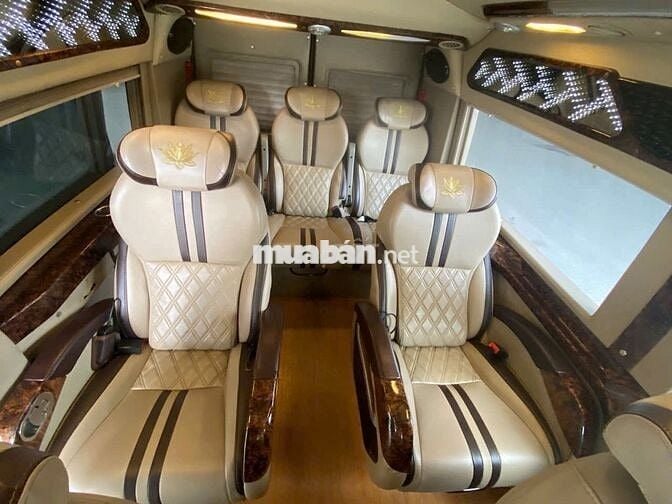 Bán 2 xe Toyota Fortuner & 1 xe Ford Transit 10chỗ