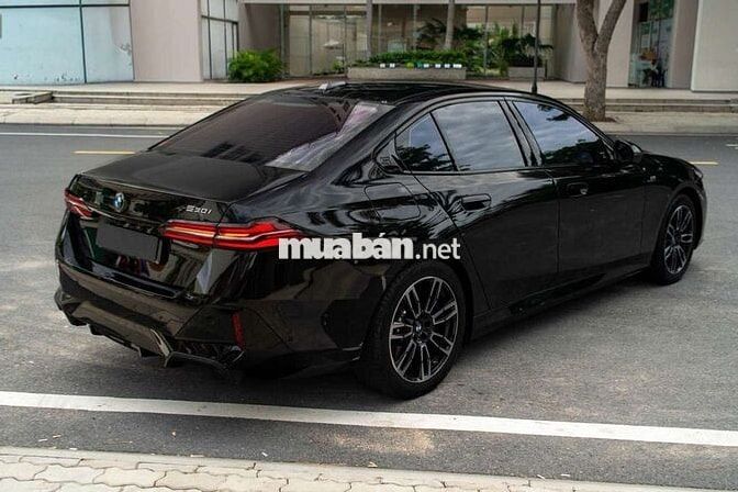 BMW 530i All New 2025 Black Edition cực đẹp