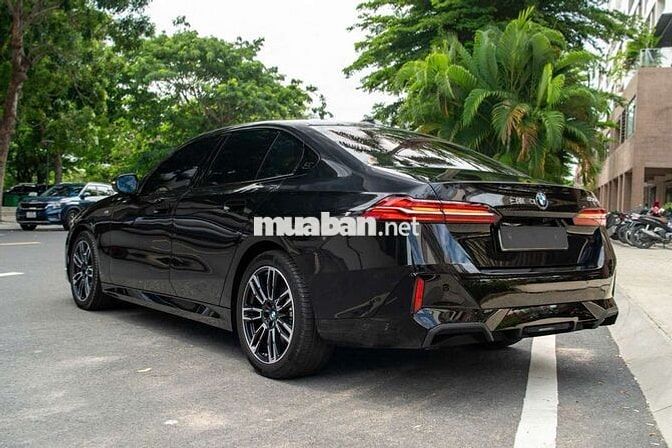 BMW 530i All New 2025 Black Edition cực đẹp