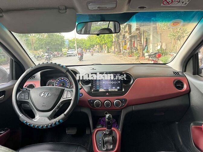 Hyundai Grand i10 1.2 AT 2016 Bạc