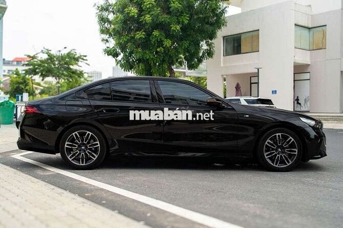 BMW 530i All New 2025 Black Edition cực đẹp