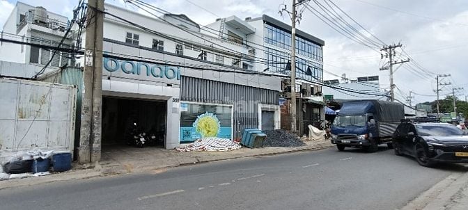 Cho Thuê Nhà Mở TT Thương mại Tổng DT 1000m2. Q12
