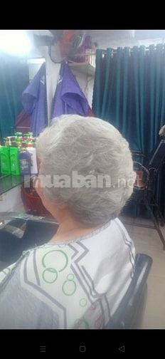 Cần tuyển thợ phụ uốn tóc quận 4