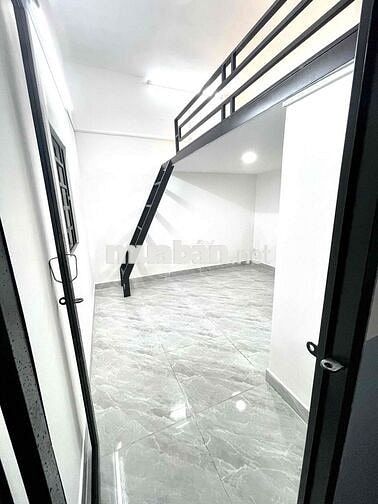 Phòng trọ mới tinh duplex , ban công