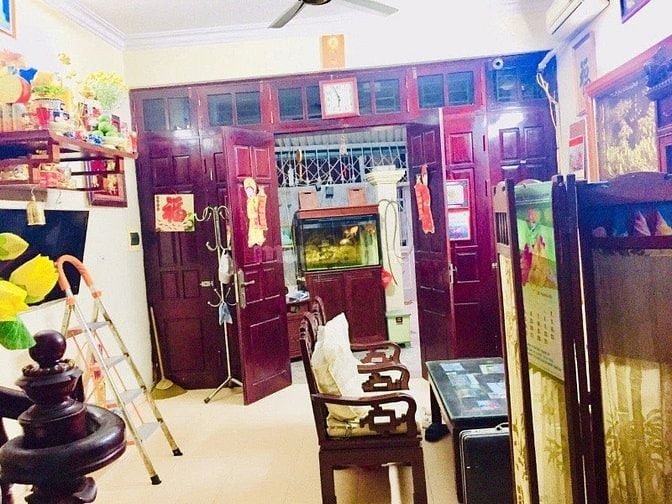 Cần bán nhà 5 tầng, số 2B mặt ngõ 322 Lạc Long Quân, Tây Hồ
