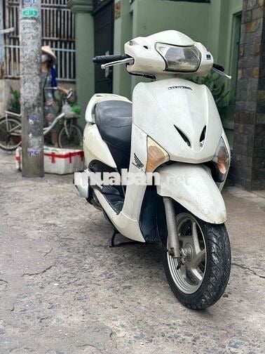 Honda SCR Trắng