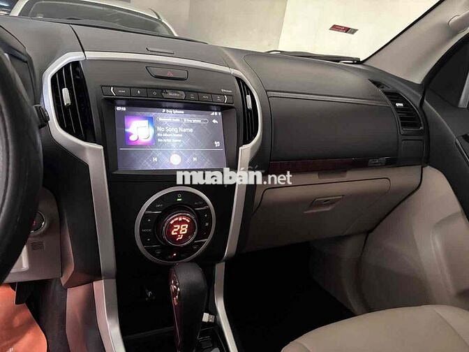 Isuzu Mu-X 2019 Dầu 47062 km Nâu
