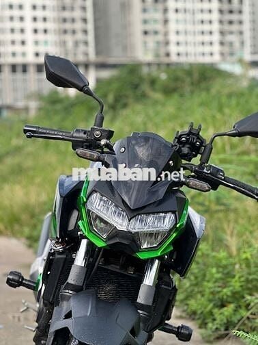 Kawasaki Z400 