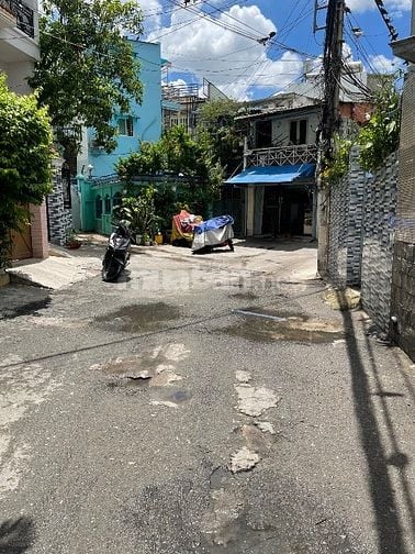 Lịch bay định cư đến gần. Chủ cần bán gấp nhà nguyễn xí -6m*20m