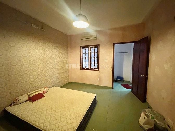 Lịch bay định cư đến gần. Chủ cần bán gấp nhà nguyễn xí -6m*20m