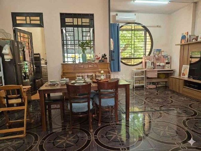 Lịch bay định cư đến gần. Chủ cần bán gấp nhà nguyễn xí -6m*20m