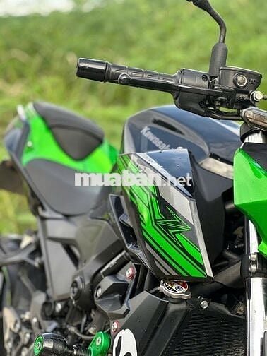 Kawasaki Z400 