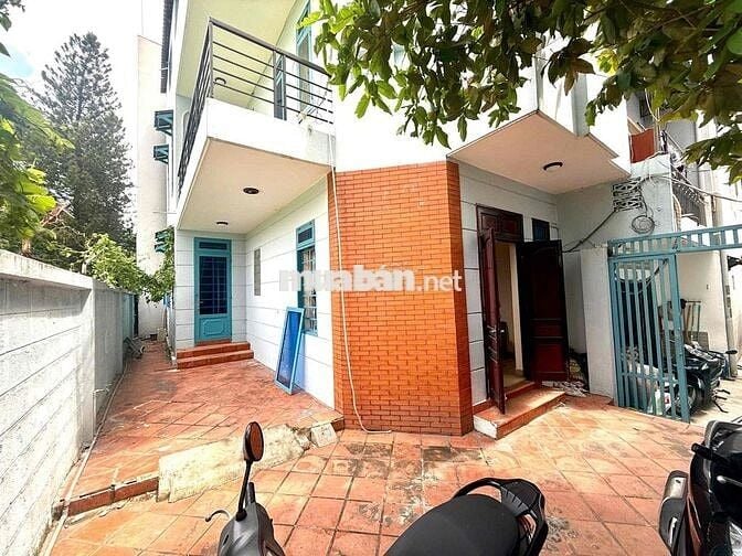 NC Truong công dịnh - tân bình - 5pn - có sân - ngang 6,5m