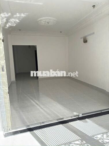 Cho thuê nhà hẻm xe tải 2pn đường Tô Hiến Thành Q10
