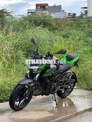 Kawasaki Z400 