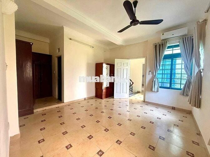 NC Truong công dịnh - tân bình - 5pn - có sân - ngang 6,5m