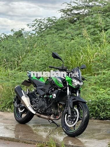 Kawasaki Z400 