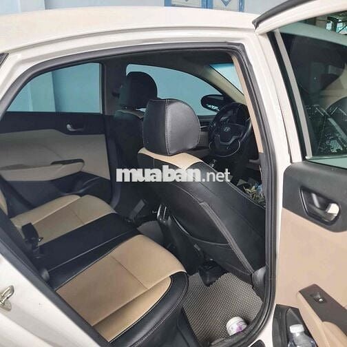 Hyundai Accent Trắng 2023 odo81.449 km