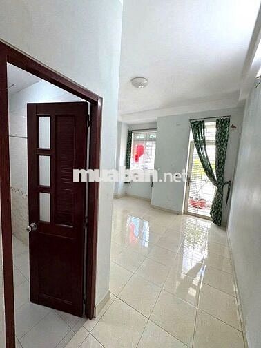 Nguyên căn 29/ Hoàng Hoa Thám, 3pn 4wc 4 tầng, DT: 4x22m, nhà sạch đẹp