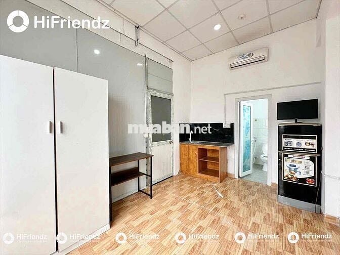 STUDIO BAN CÔNG GẦN EMART PHAN HUY ÍCH