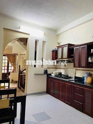 PHÒNG TRỌ GẦN PHỐ THỜI TRANG TRẦN QUANG DIỆU