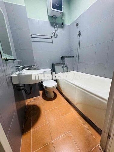 CHÍNH CHỦ - NGUYỄN HỒNG ĐÀO Q.TB - 3 TẦNG - 3PN - XE HƠI VÀO NHÀ - 7