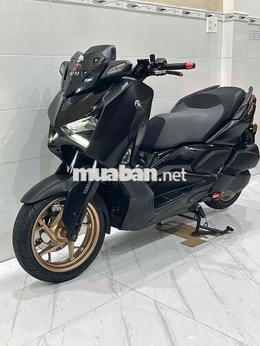 Yamaha XMAX 300