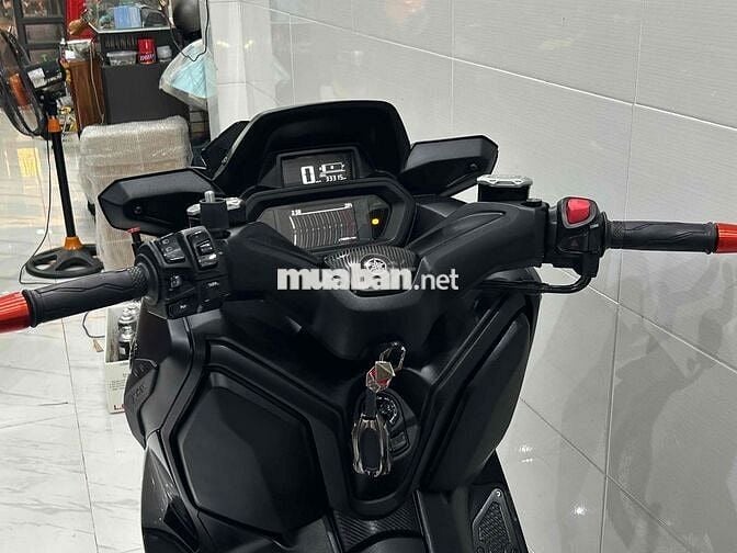 Yamaha XMAX 300