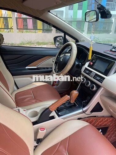 Mitsubishi Xpander mua tháng 3/2020 Bạc 7 chỗ