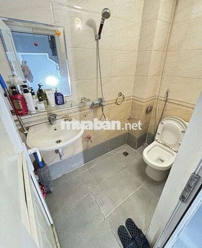 Nhà dân xây chắc chắn, có thể đầu tư