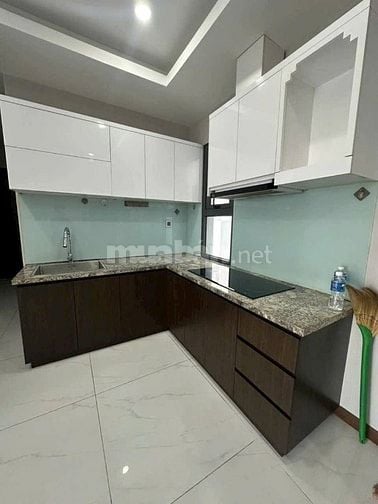 Chung Cư Res 11, Lạc Long QUân căn 87m2,3p ngủ, NTCB giá 15tr5/tháng